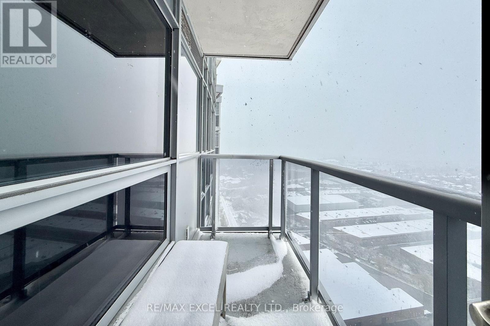 












3516 - 135 VILLAGE GREEN SQUARE

,
Toronto (Agincourt South-Malvern West),




Ontario
M1S0G4

