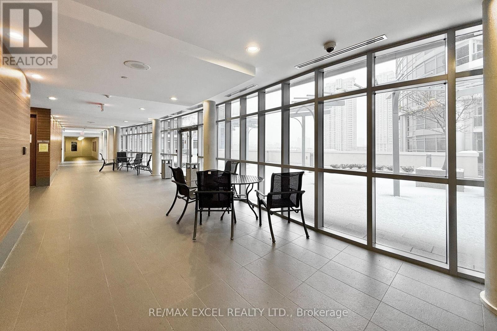 












3516 - 135 VILLAGE GREEN SQUARE

,
Toronto (Agincourt South-Malvern West),




Ontario
M1S0G4

