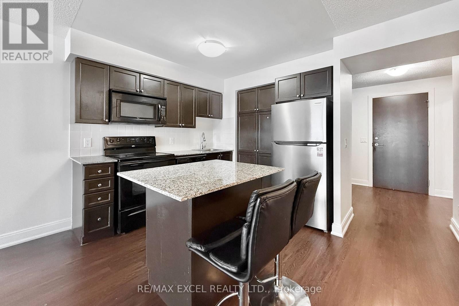 












3516 - 135 VILLAGE GREEN SQUARE

,
Toronto (Agincourt South-Malvern West),




Ontario
M1S0G4

