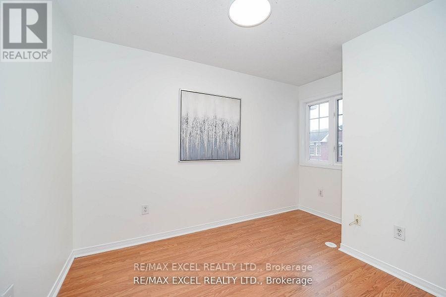 












4 - 2784 EGLINTON AVENUE E

,
Toronto (Eglinton East),




Ontario
M1J2C8

