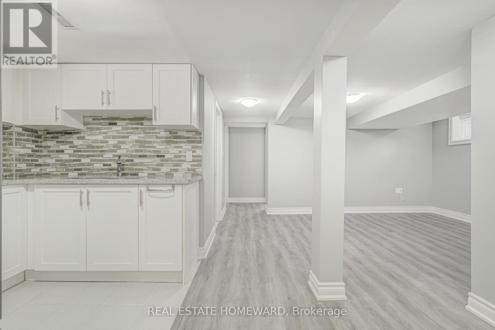 












4 MOORECROFT CRESCENT

,
Toronto (Ionview),




Ontario
M1K3V1

