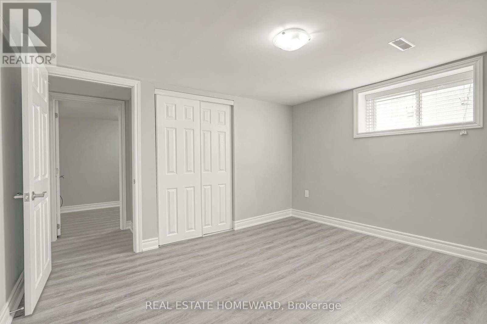 












4 MOORECROFT CRESCENT

,
Toronto (Ionview),




Ontario
M1K3V1

