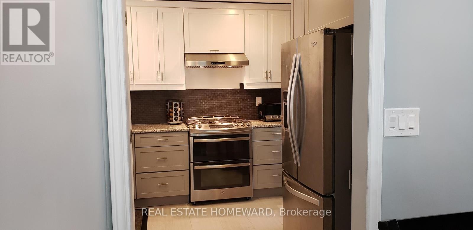 












4 MOORECROFT CRESCENT

,
Toronto (Ionview),




Ontario
M1K3V1

