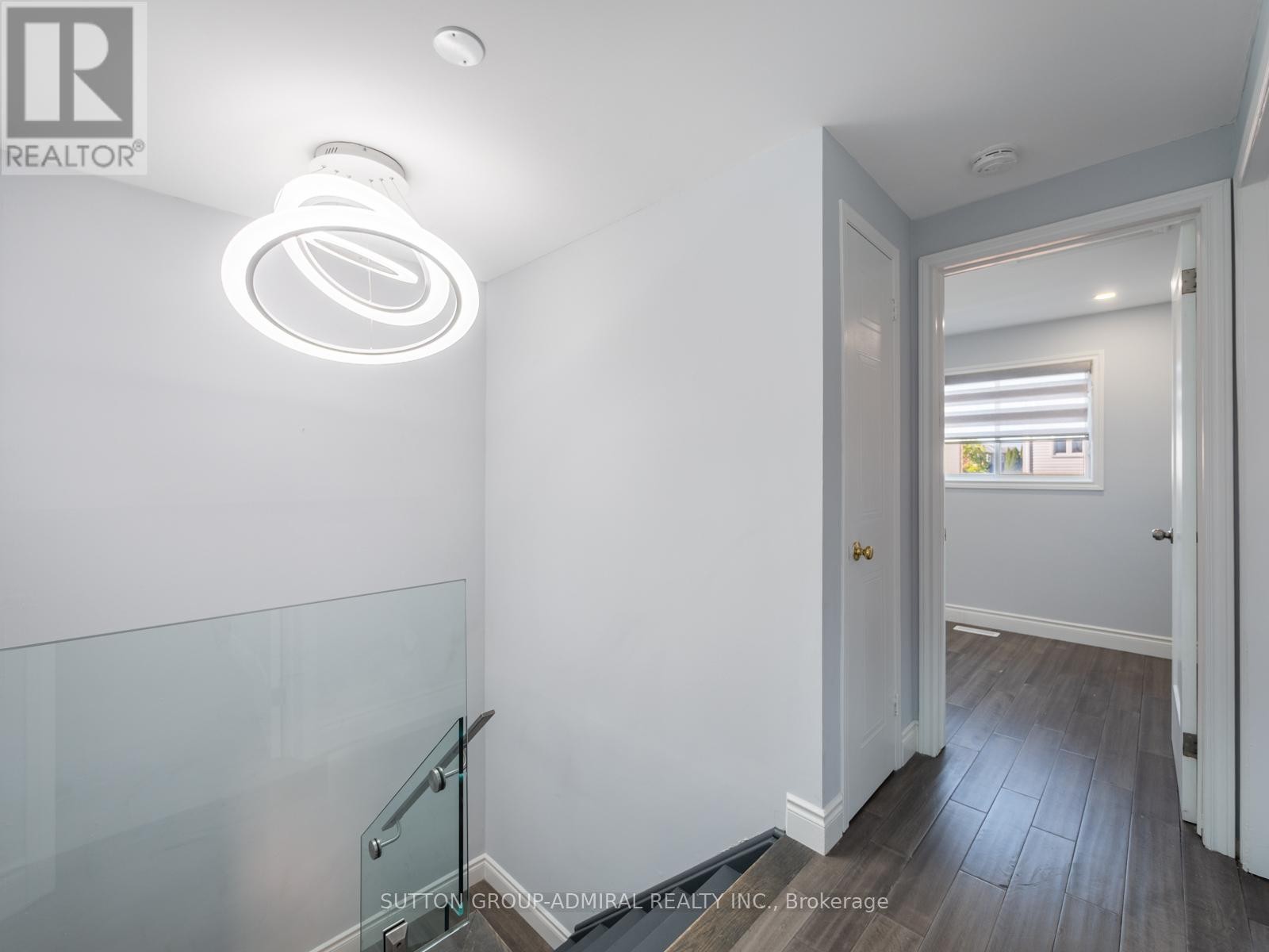 












93 MCMANN CRESCENT

,
Clarington (Courtice),




Ontario
L1E2W9

