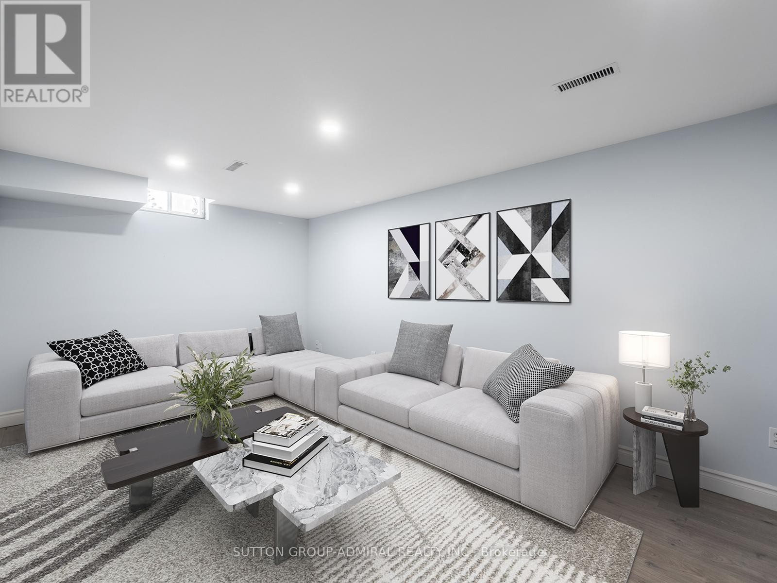 












93 MCMANN CRESCENT

,
Clarington (Courtice),




Ontario
L1E2W9

