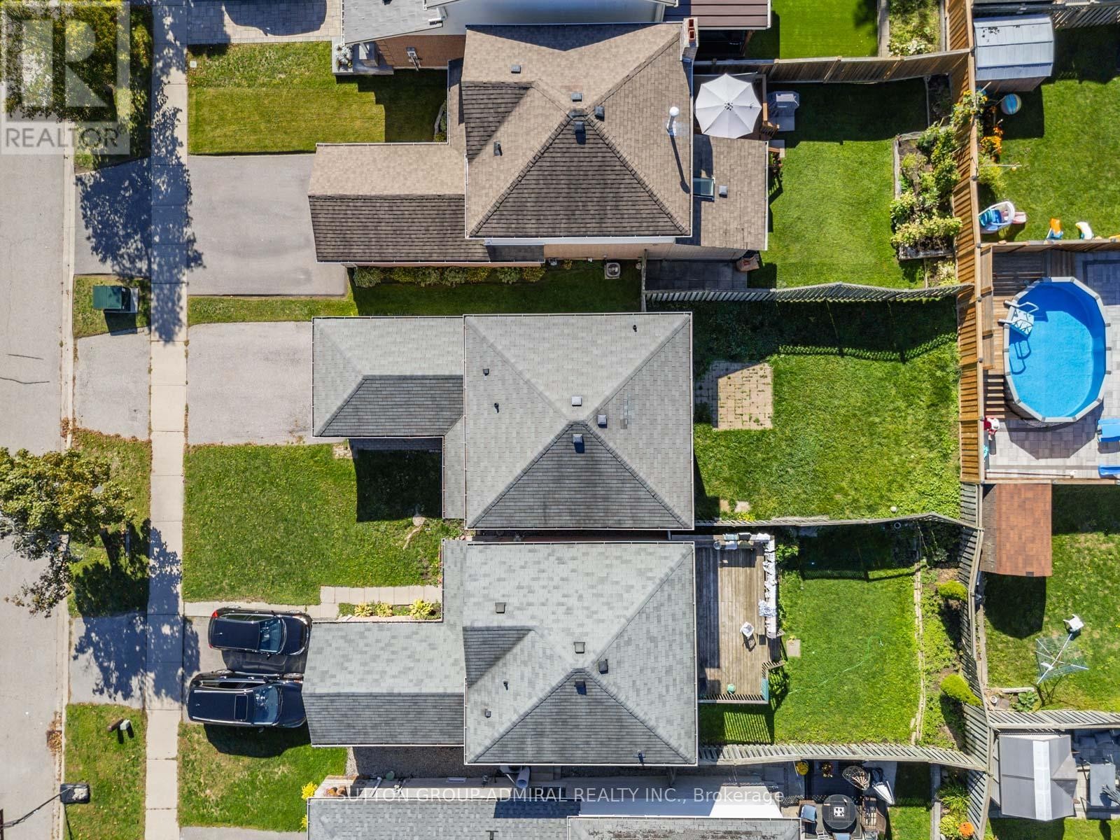 












93 MCMANN CRESCENT

,
Clarington (Courtice),




Ontario
L1E2W9

