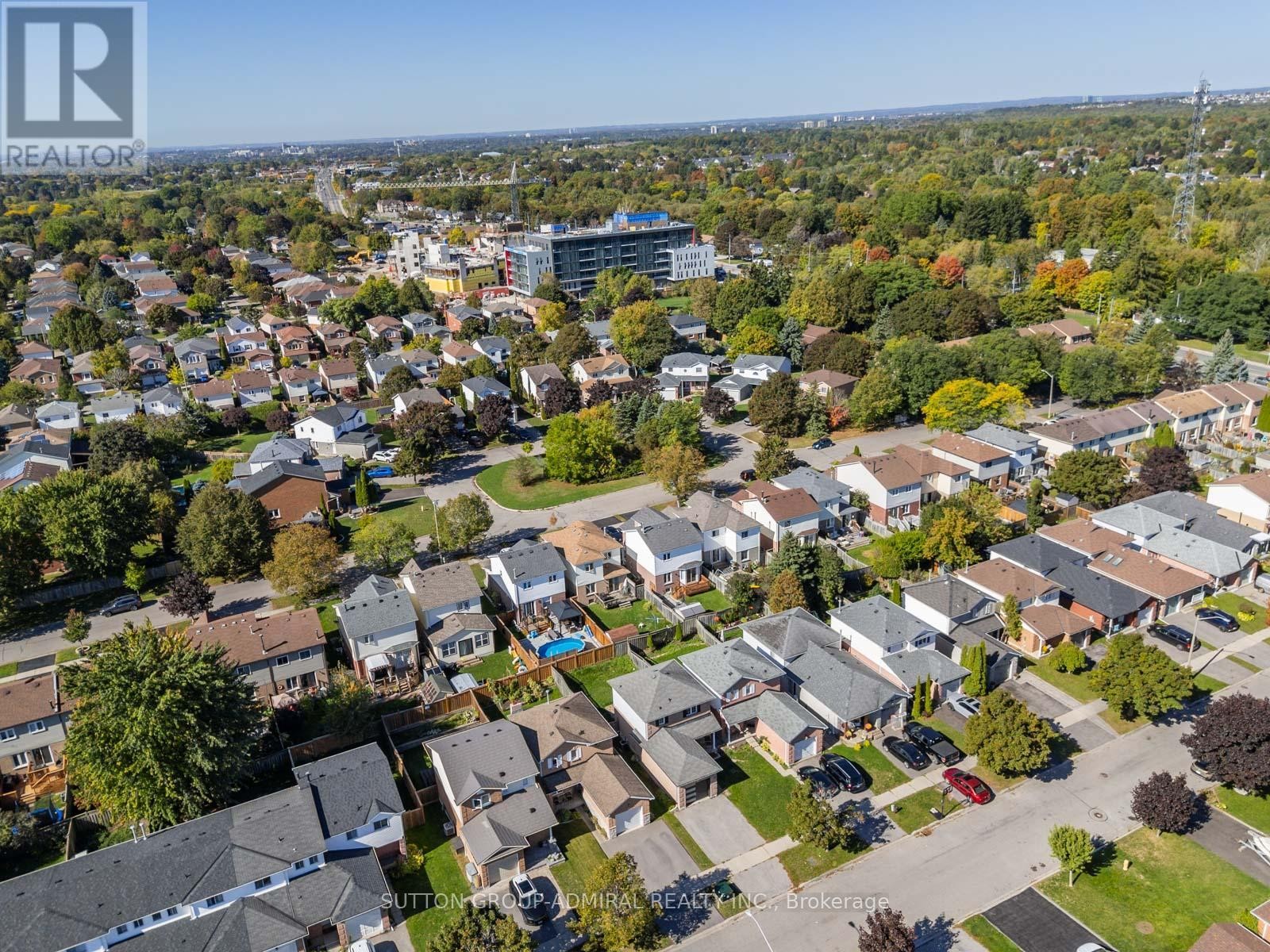 












93 MCMANN CRESCENT

,
Clarington (Courtice),




Ontario
L1E2W9

