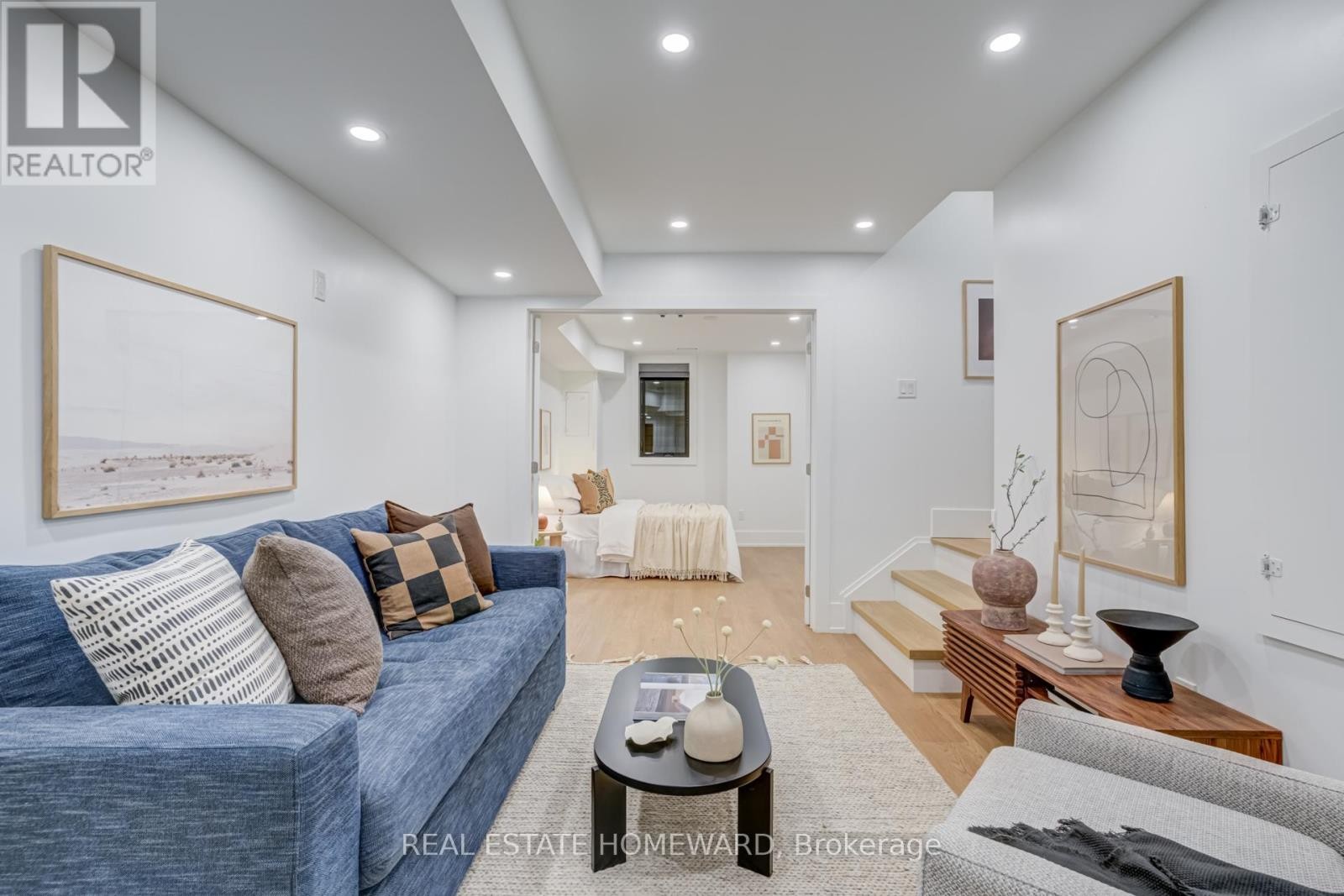 












46 BOULTON AVENUE

,
Toronto (South Riverdale),




Ontario
M4M2J5

