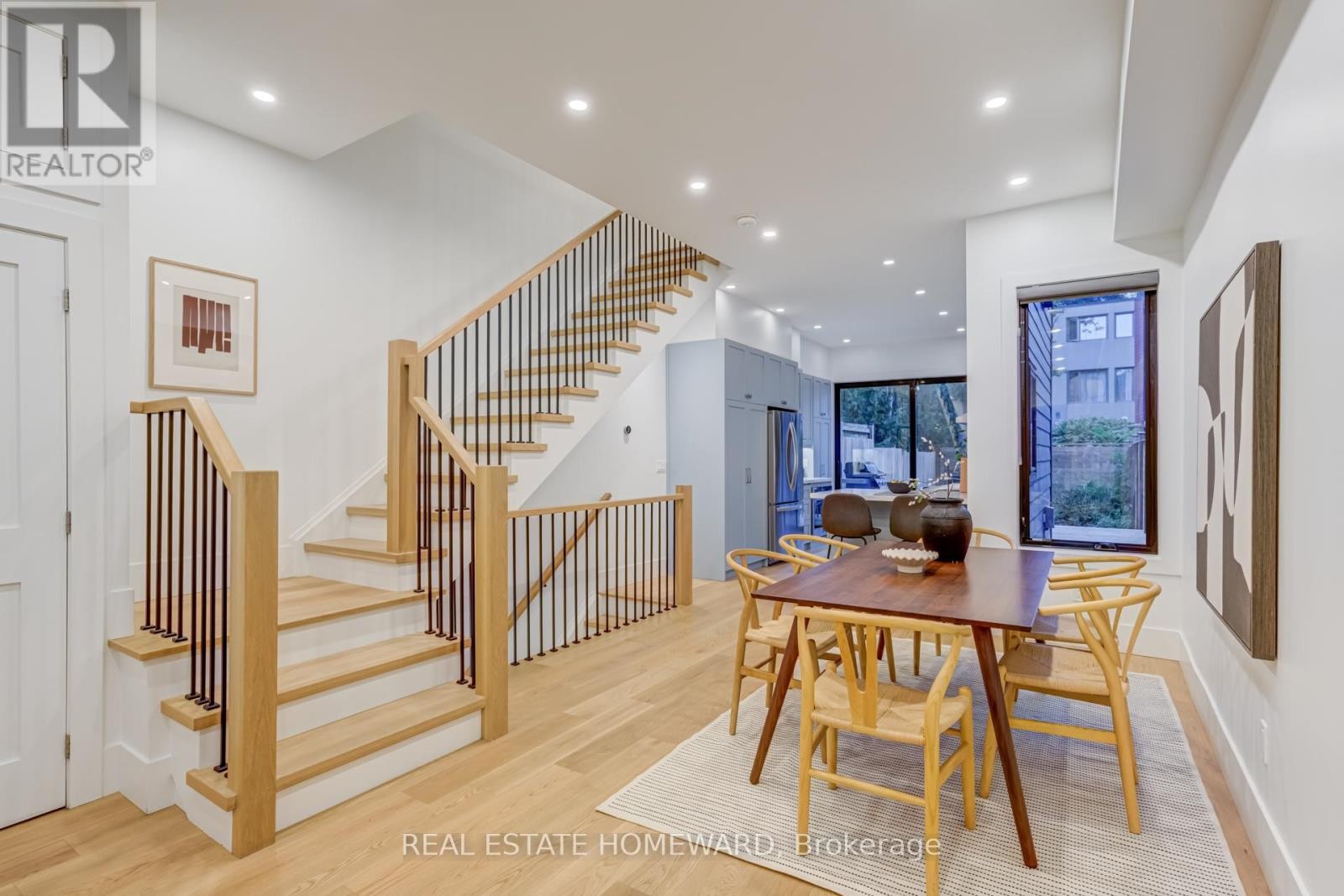 












46 BOULTON AVENUE

,
Toronto (South Riverdale),




Ontario
M4M2J5

