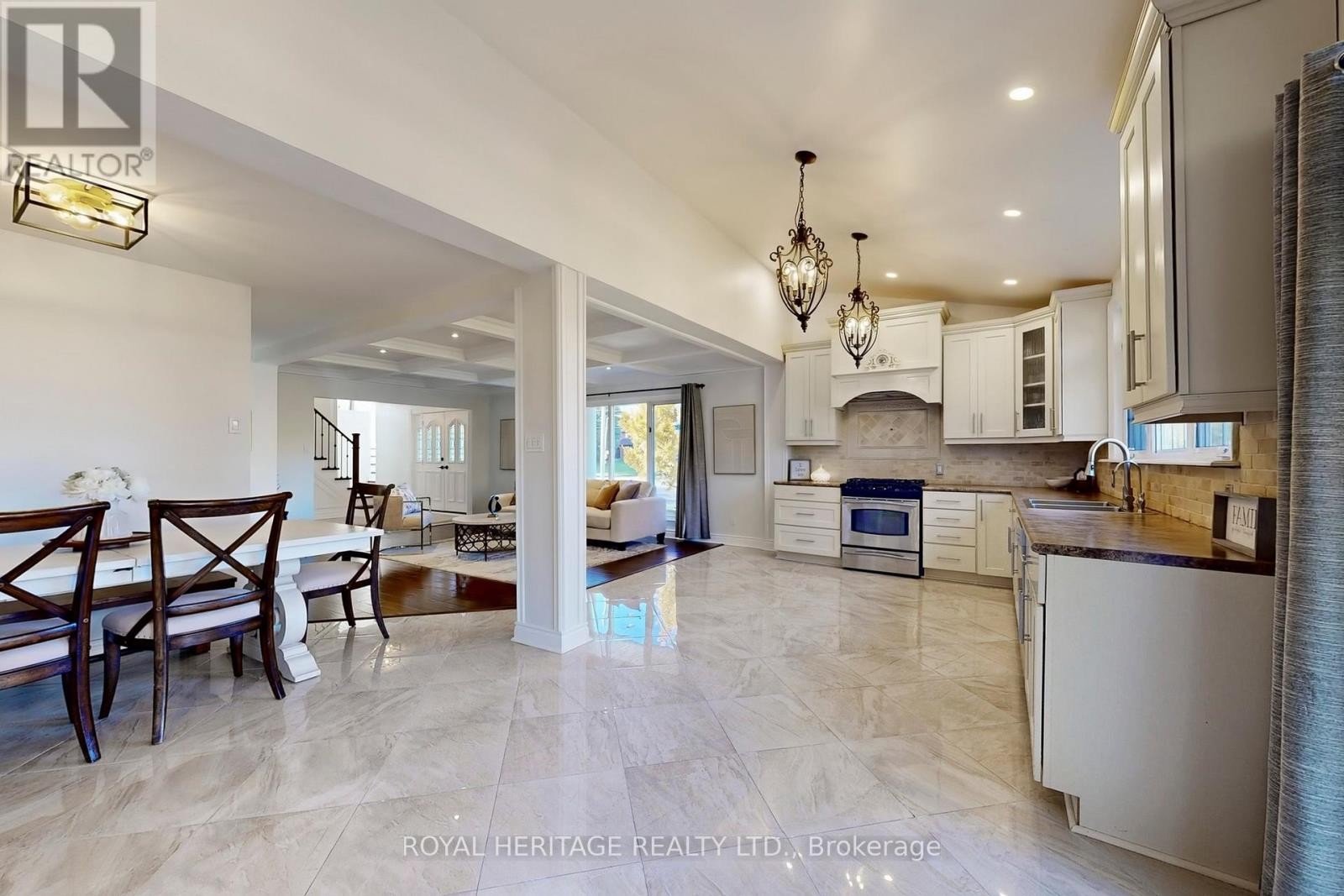 












47 CHERRYHILL AVENUE

,
Toronto (Centennial Scarborough),




Ontario
M1C1W9

