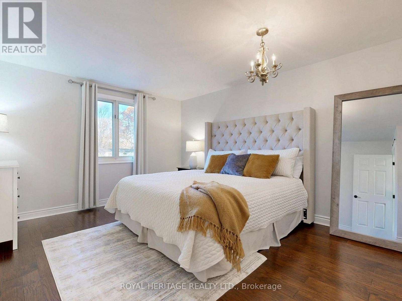 












47 CHERRYHILL AVENUE

,
Toronto (Centennial Scarborough),




Ontario
M1C1W9

