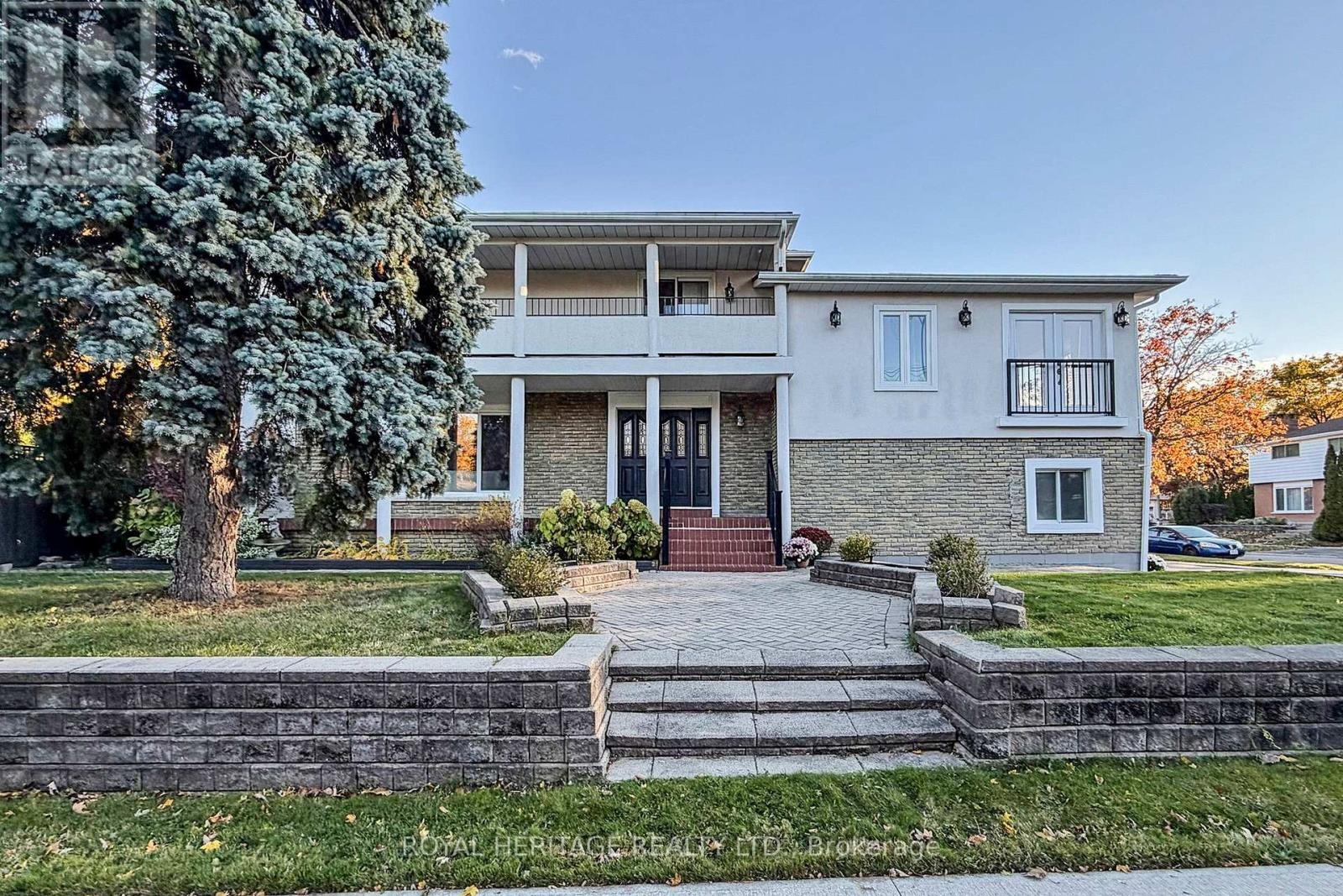 












47 CHERRYHILL AVENUE

,
Toronto (Centennial Scarborough),




Ontario
M1C1W9

