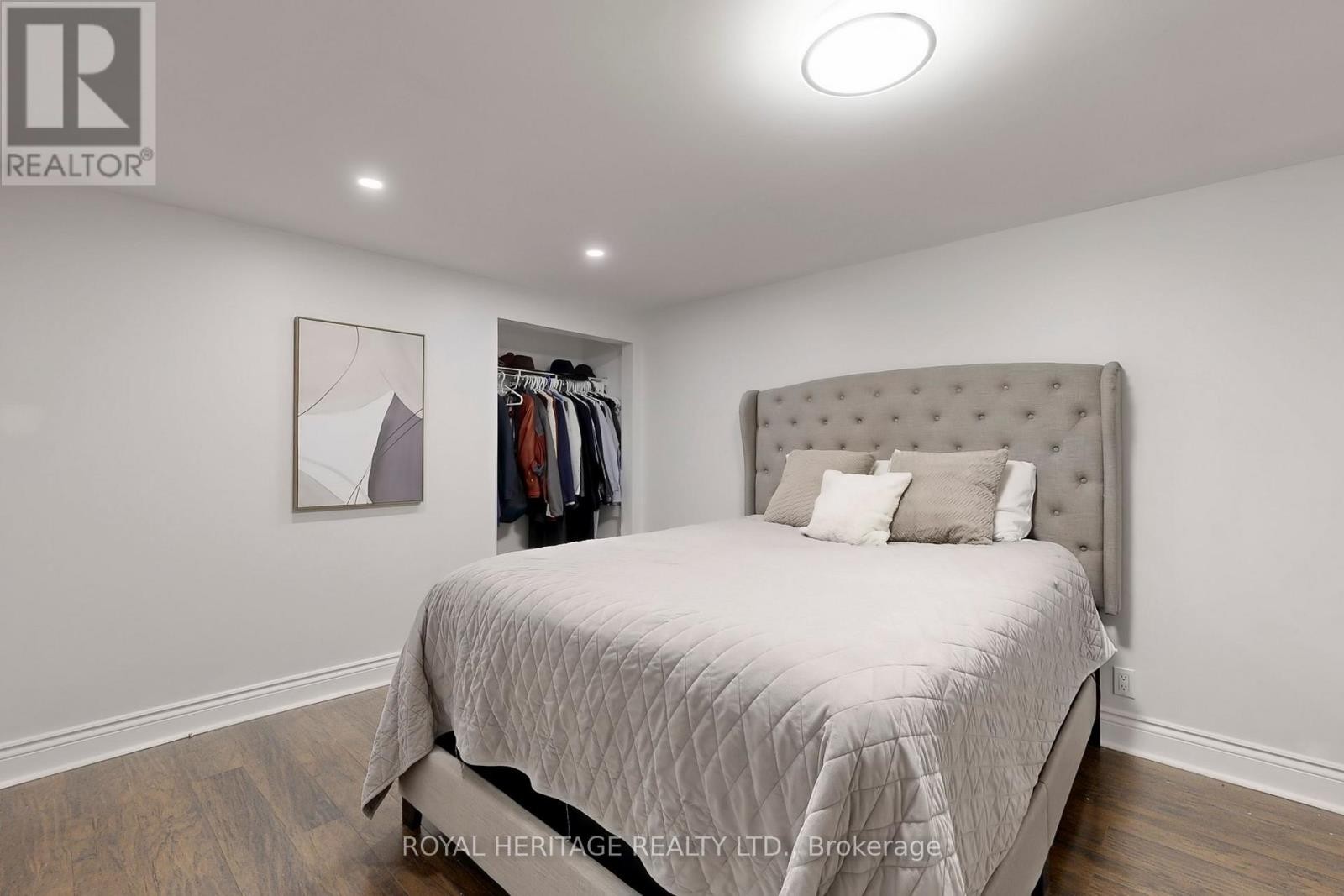 












47 CHERRYHILL AVENUE

,
Toronto (Centennial Scarborough),




Ontario
M1C1W9

