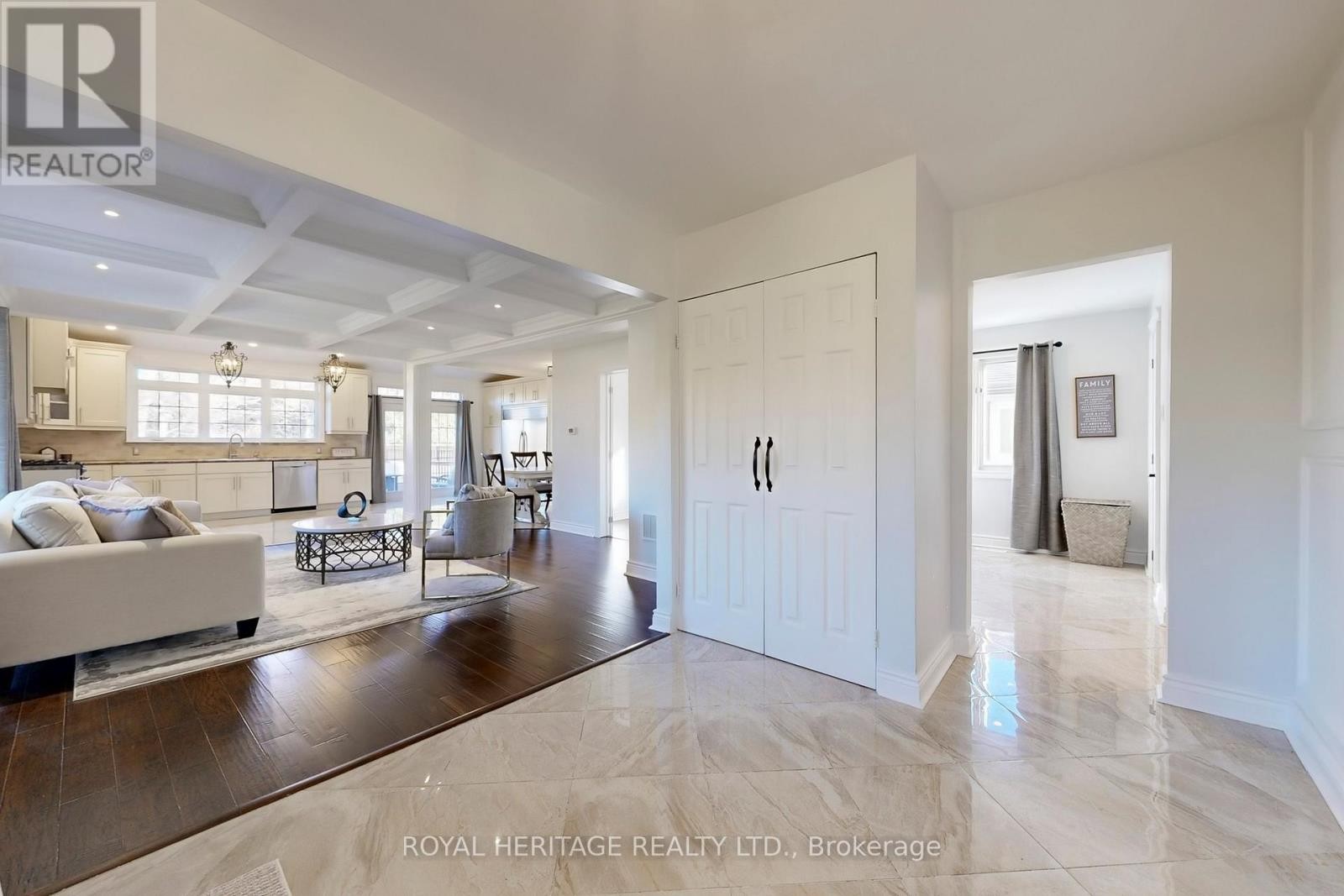 












47 CHERRYHILL AVENUE

,
Toronto (Centennial Scarborough),




Ontario
M1C1W9

