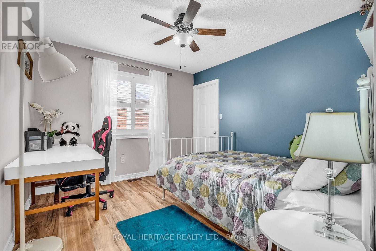 












846 HANMORE COURT

,
Oshawa (Pinecrest),




Ontario
L1K0C5

