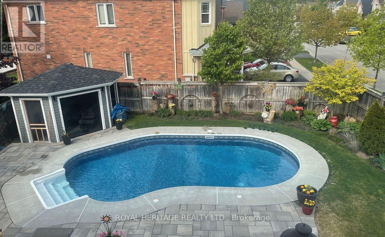 












846 HANMORE COURT

,
Oshawa (Pinecrest),




Ontario
L1K0C5

