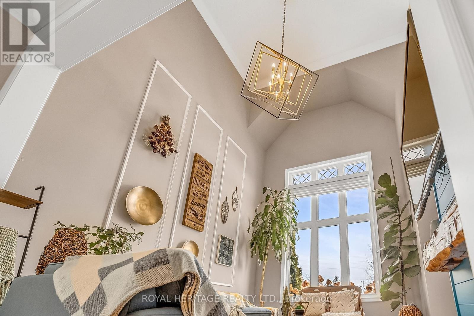 












846 HANMORE COURT

,
Oshawa (Pinecrest),




Ontario
L1K0C5

