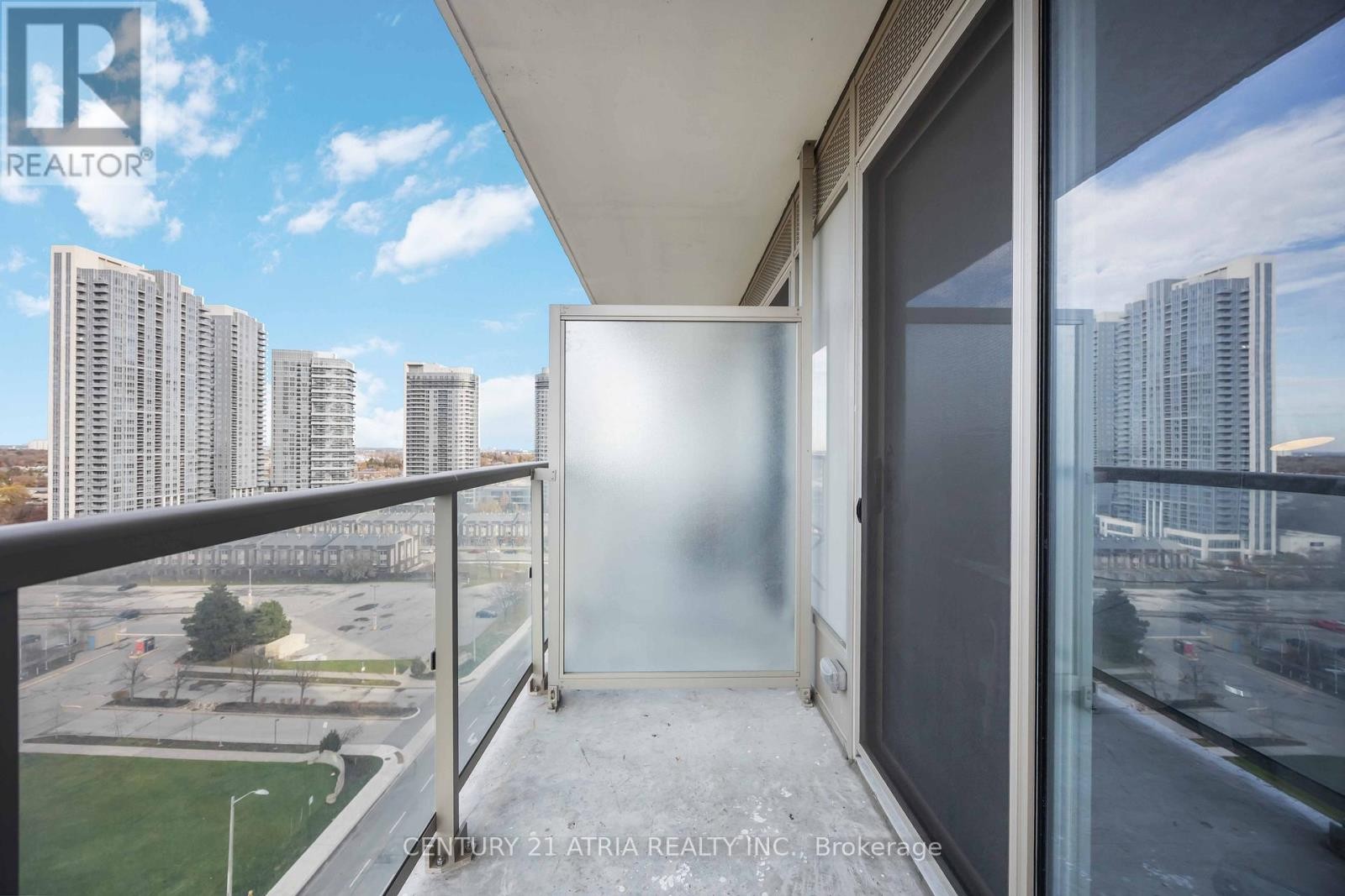 












1519 - 2031 KENNEDY ROAD

,
Toronto (Dorset Park),




Ontario
M1T0B8

