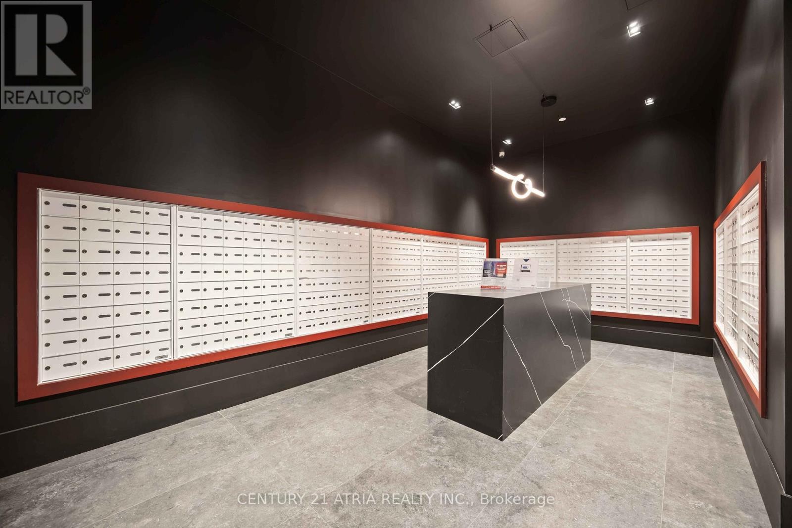 












1519 - 2031 KENNEDY ROAD

,
Toronto (Dorset Park),




Ontario
M1T0B8

