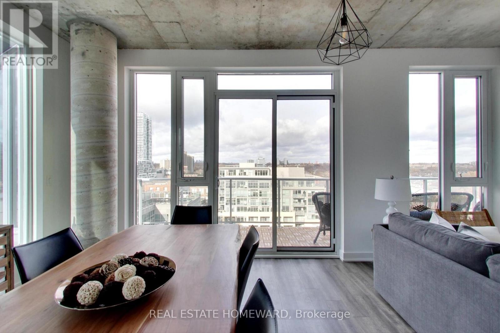 












1113 - 30 BASEBALL PLACE

,
Toronto (South Riverdale),




Ontario
M4M0E8

