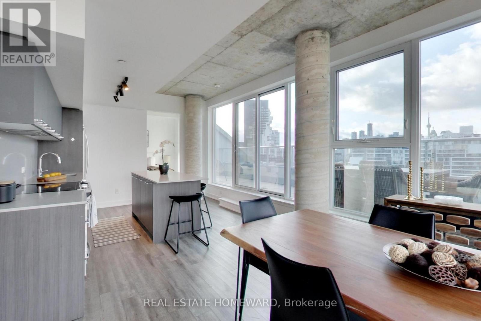 












1113 - 30 BASEBALL PLACE

,
Toronto (South Riverdale),




Ontario
M4M0E8

