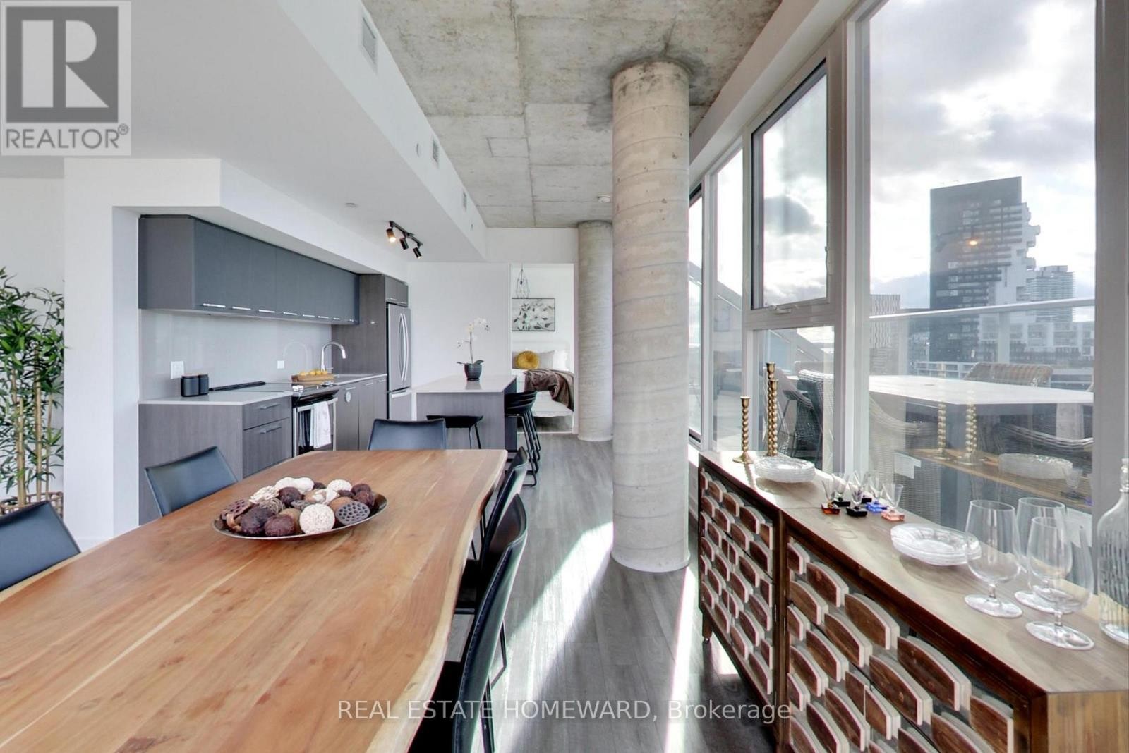 












1113 - 30 BASEBALL PLACE

,
Toronto (South Riverdale),




Ontario
M4M0E8

