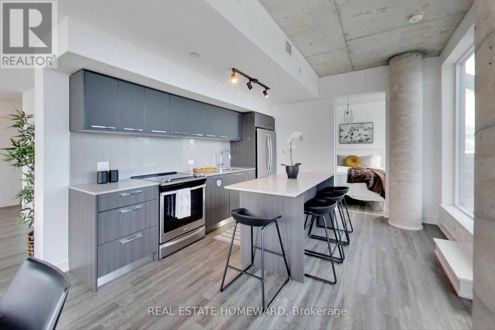 












1113 - 30 BASEBALL PLACE

,
Toronto (South Riverdale),




Ontario
M4M0E8

