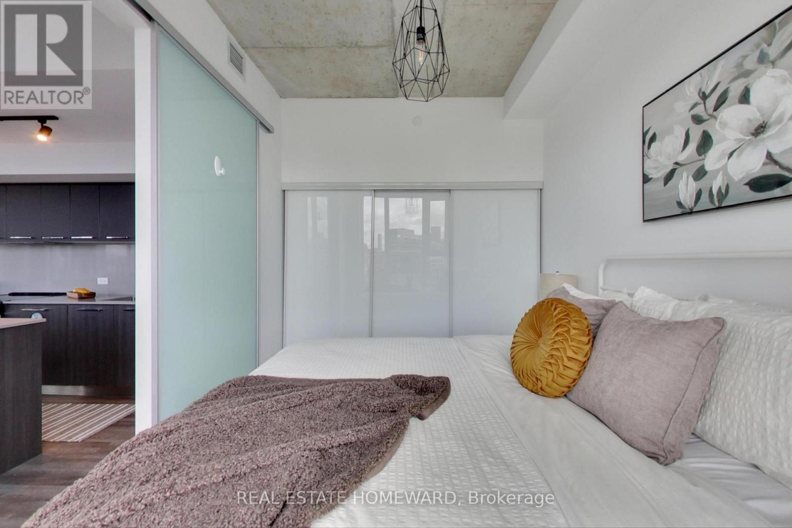 












1113 - 30 BASEBALL PLACE

,
Toronto (South Riverdale),




Ontario
M4M0E8

