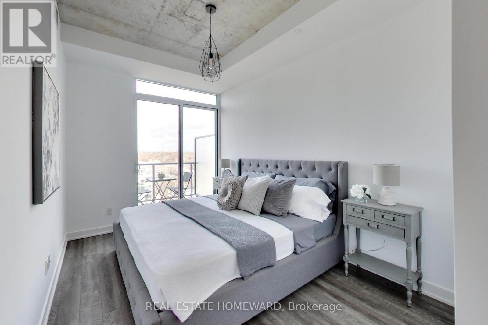 












1113 - 30 BASEBALL PLACE

,
Toronto (South Riverdale),




Ontario
M4M0E8

