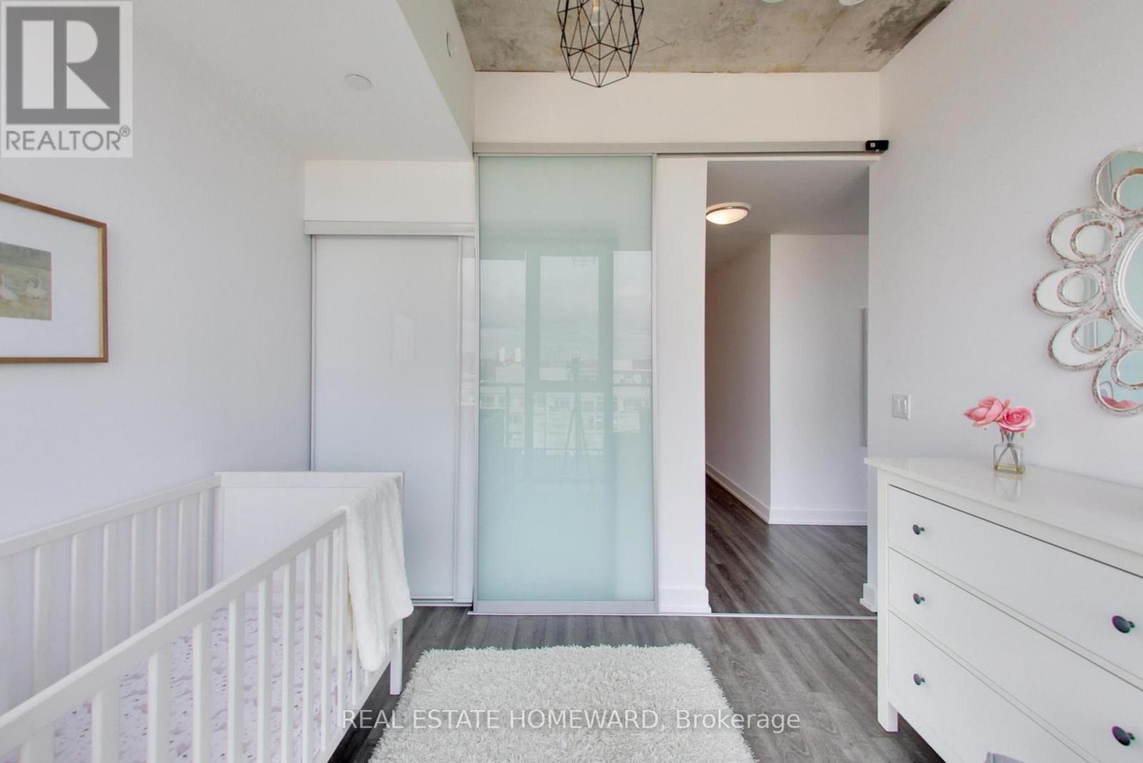 












1113 - 30 BASEBALL PLACE

,
Toronto (South Riverdale),




Ontario
M4M0E8

