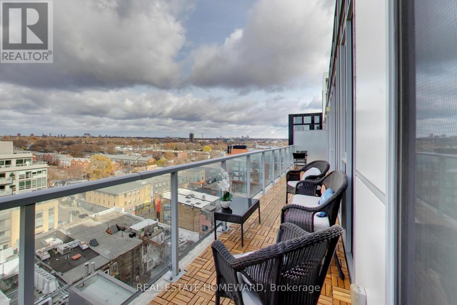 












1113 - 30 BASEBALL PLACE

,
Toronto (South Riverdale),




Ontario
M4M0E8

