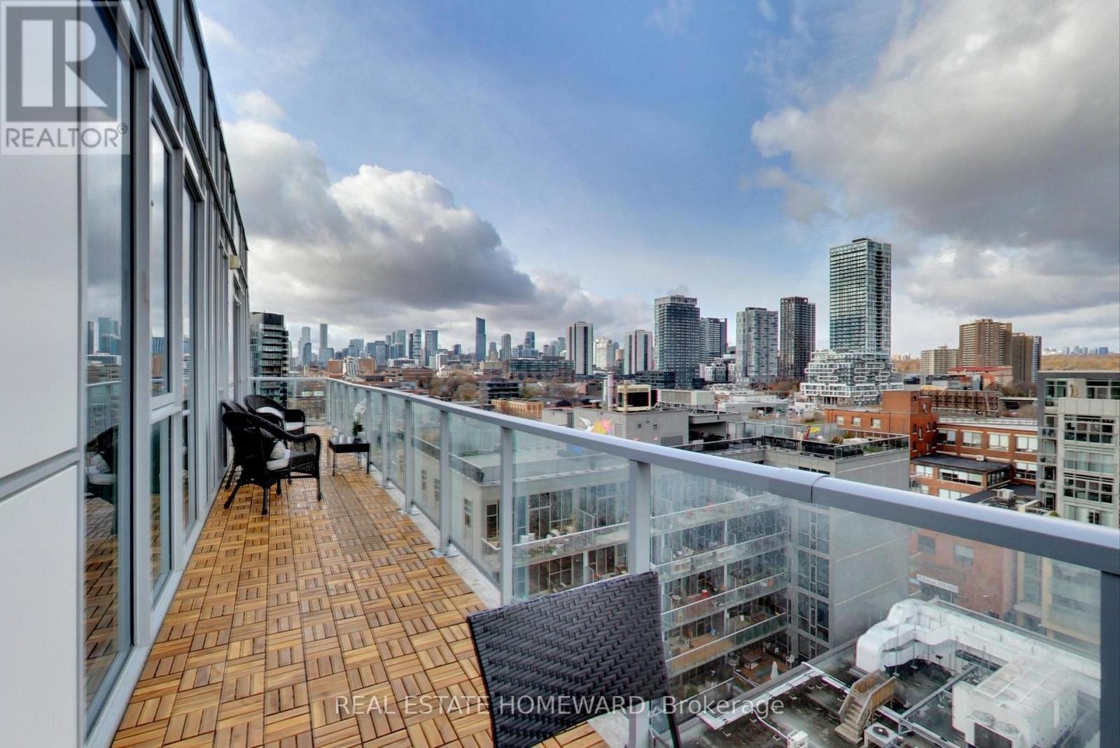 












1113 - 30 BASEBALL PLACE

,
Toronto (South Riverdale),




Ontario
M4M0E8

