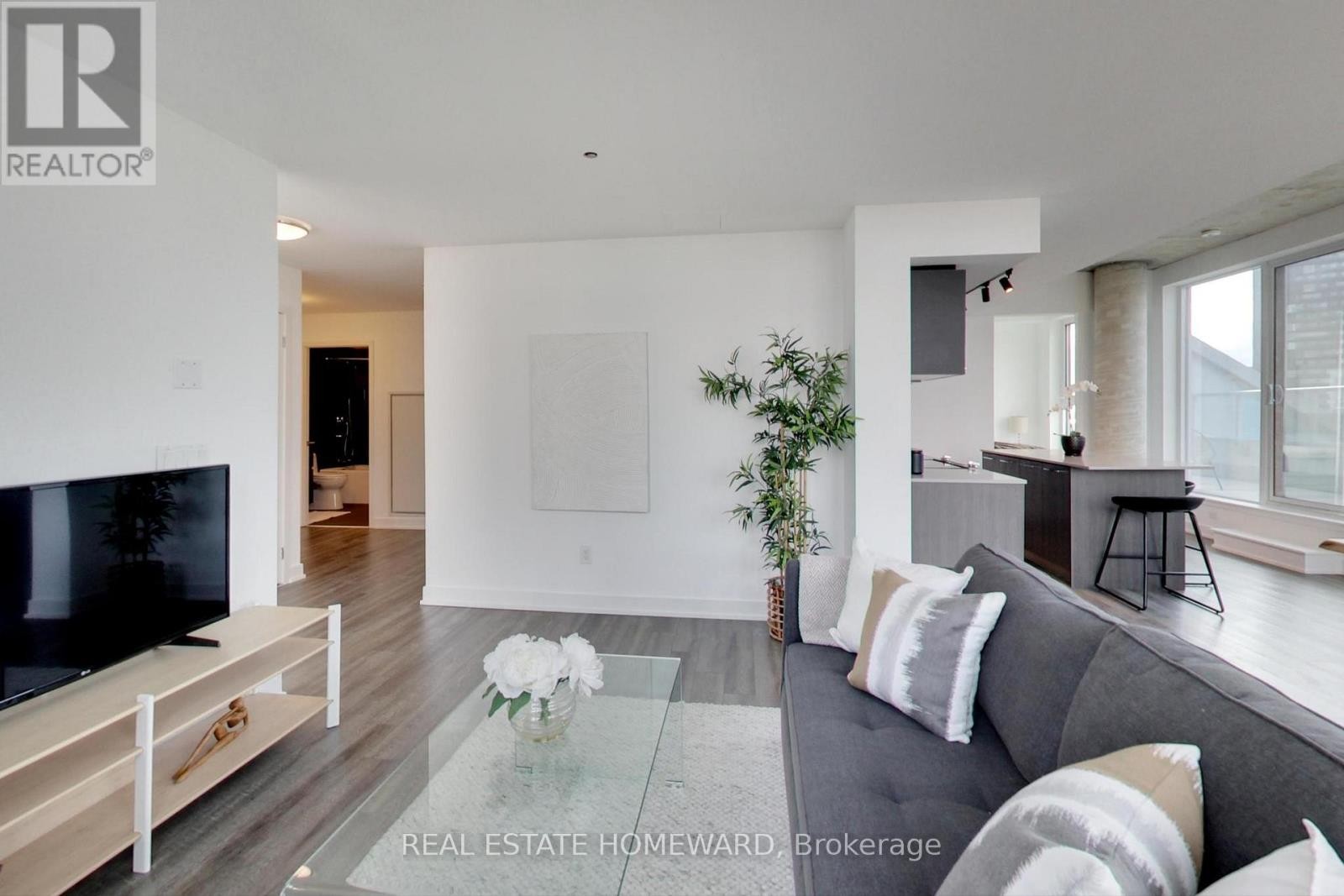 












1113 - 30 BASEBALL PLACE

,
Toronto (South Riverdale),




Ontario
M4M0E8

