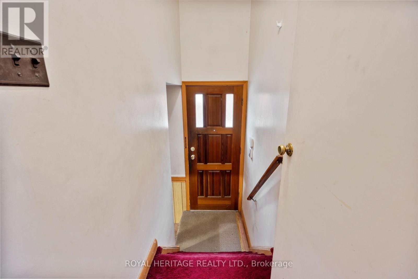 












178 ELLENDALE DRIVE

,
Toronto (Dorset Park),




Ontario
M1P1P4

