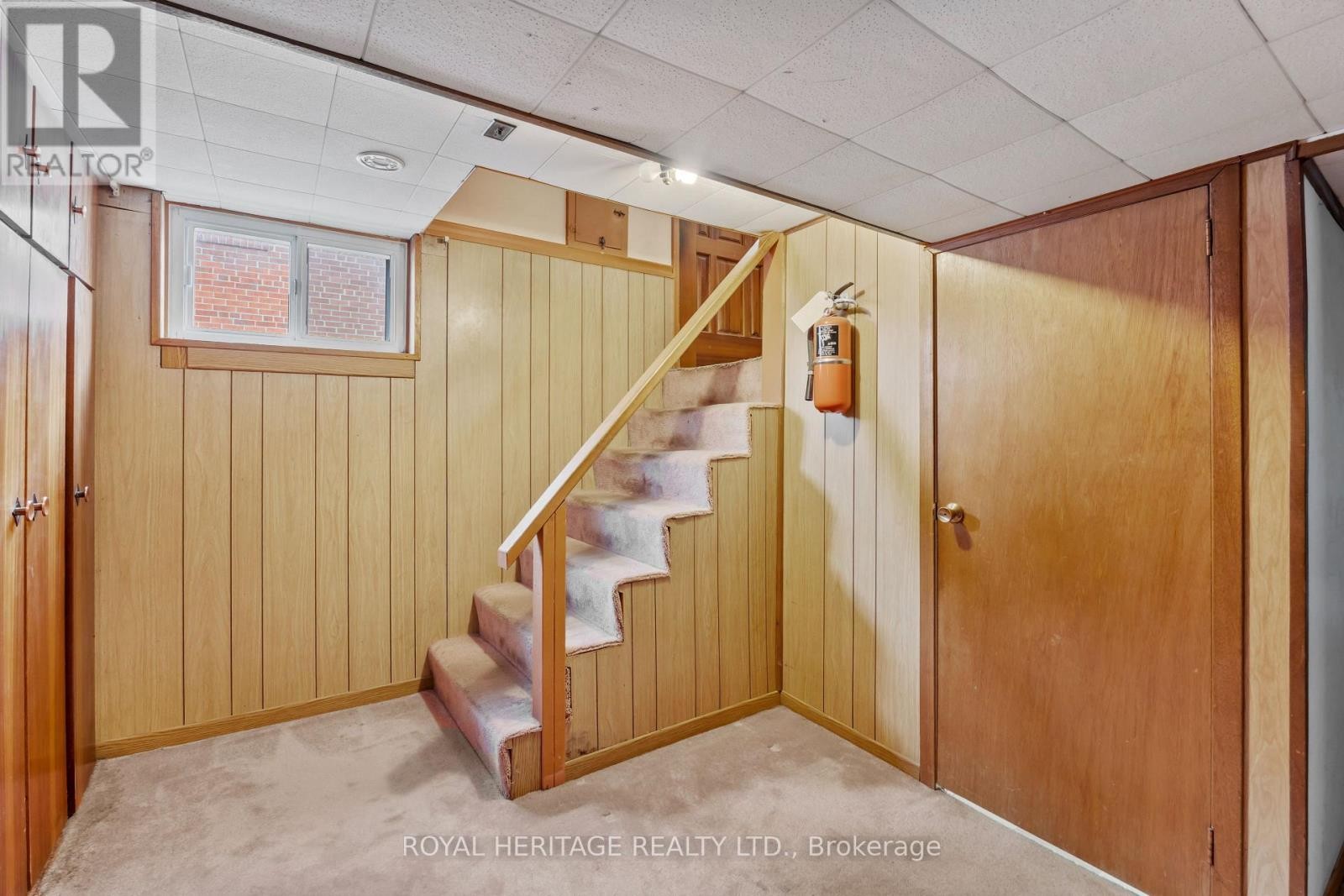 












178 ELLENDALE DRIVE

,
Toronto (Dorset Park),




Ontario
M1P1P4

