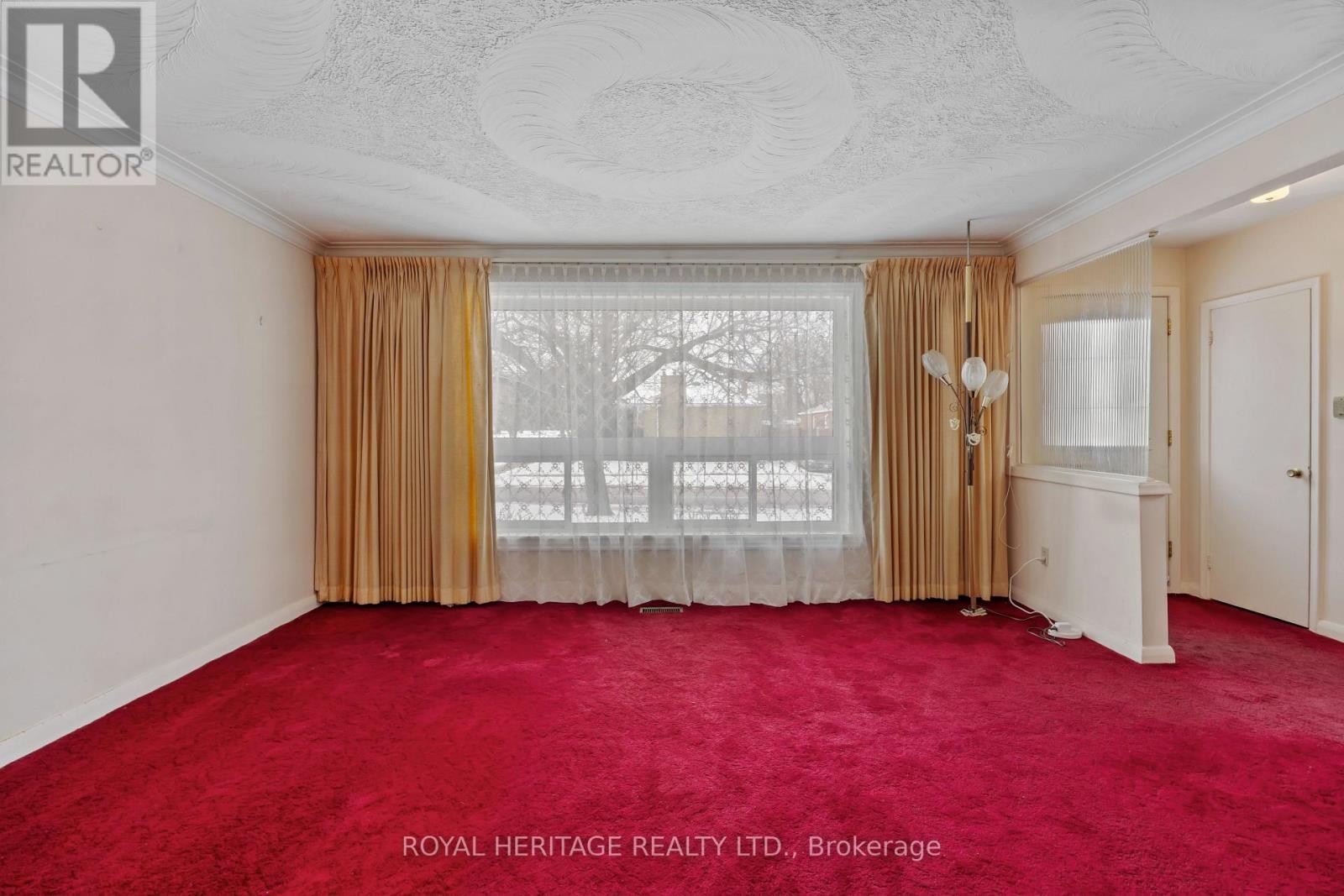 












178 ELLENDALE DRIVE

,
Toronto (Dorset Park),




Ontario
M1P1P4

