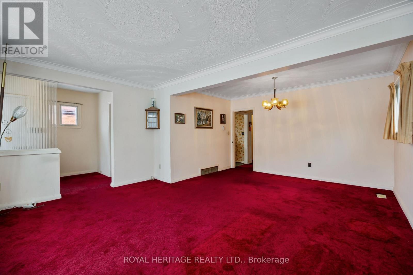 












178 ELLENDALE DRIVE

,
Toronto (Dorset Park),




Ontario
M1P1P4

