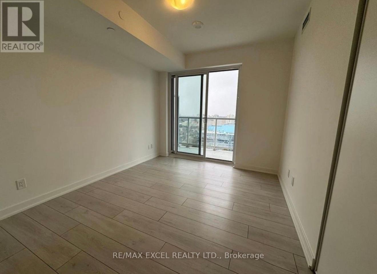 












3121 - 2031 KENNEDY ROAD

,
Toronto (Agincourt South-Malvern West),




Ontario
M1T0B8

