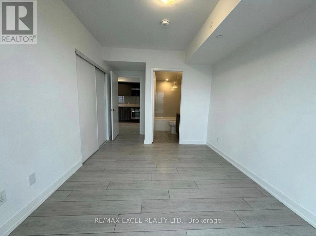 












3121 - 2031 KENNEDY ROAD

,
Toronto (Agincourt South-Malvern West),




Ontario
M1T0B8

