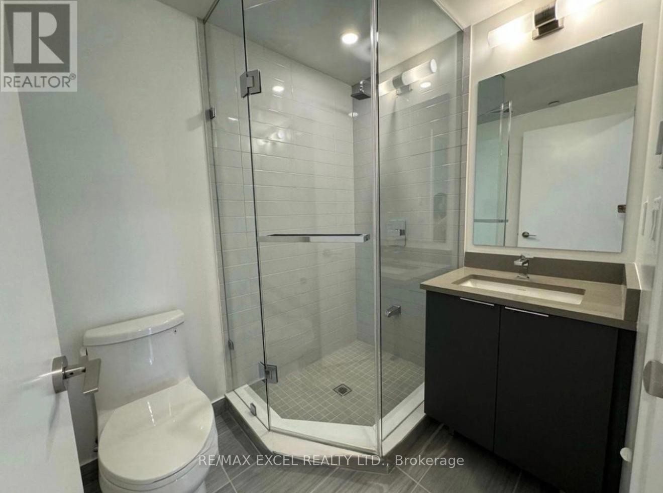 












3121 - 2031 KENNEDY ROAD

,
Toronto (Agincourt South-Malvern West),




Ontario
M1T0B8

