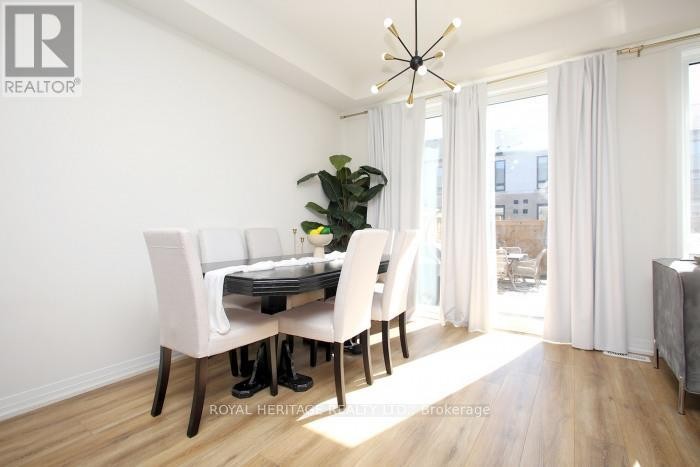 












5 KLEIN WAY

,
Whitby (Taunton North),




Ontario
L1R0S6

