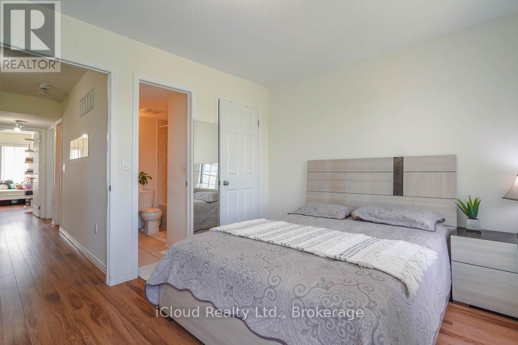 












10 - 31 ISLAND ROAD

,
Toronto (Rouge),




Ontario
M1C2P5

