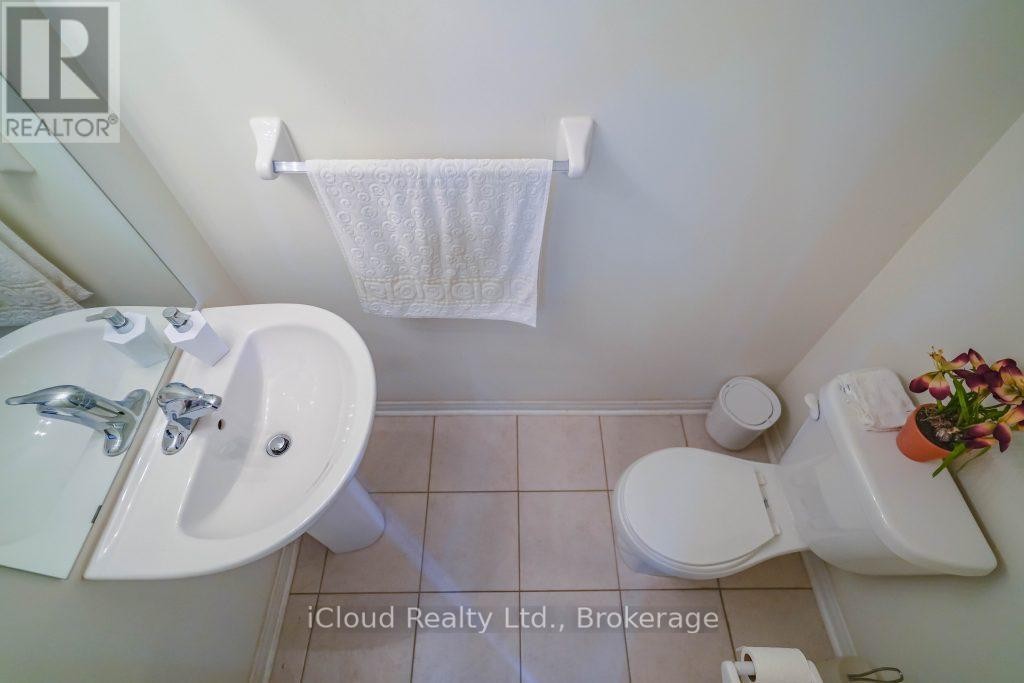 












10 - 31 ISLAND ROAD

,
Toronto (Rouge),




Ontario
M1C2P5

