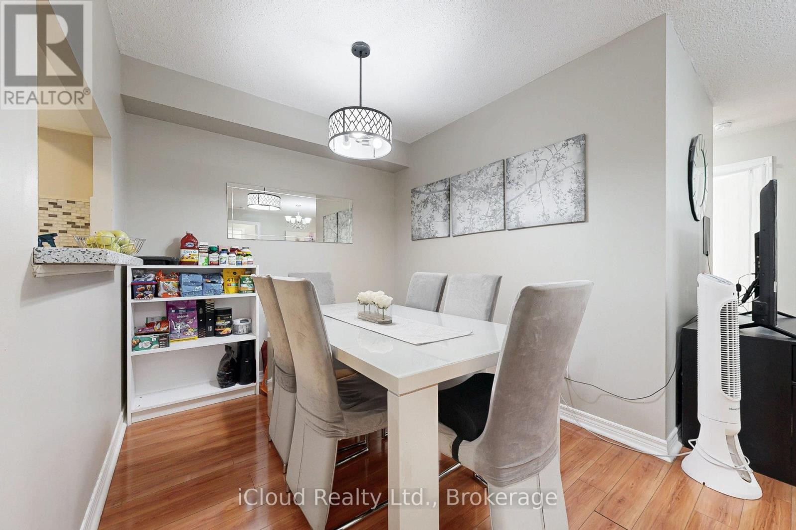 












3232 - 68 CORPORATE DRIVE

,
Toronto (Woburn),




Ontario
M1H3H3

