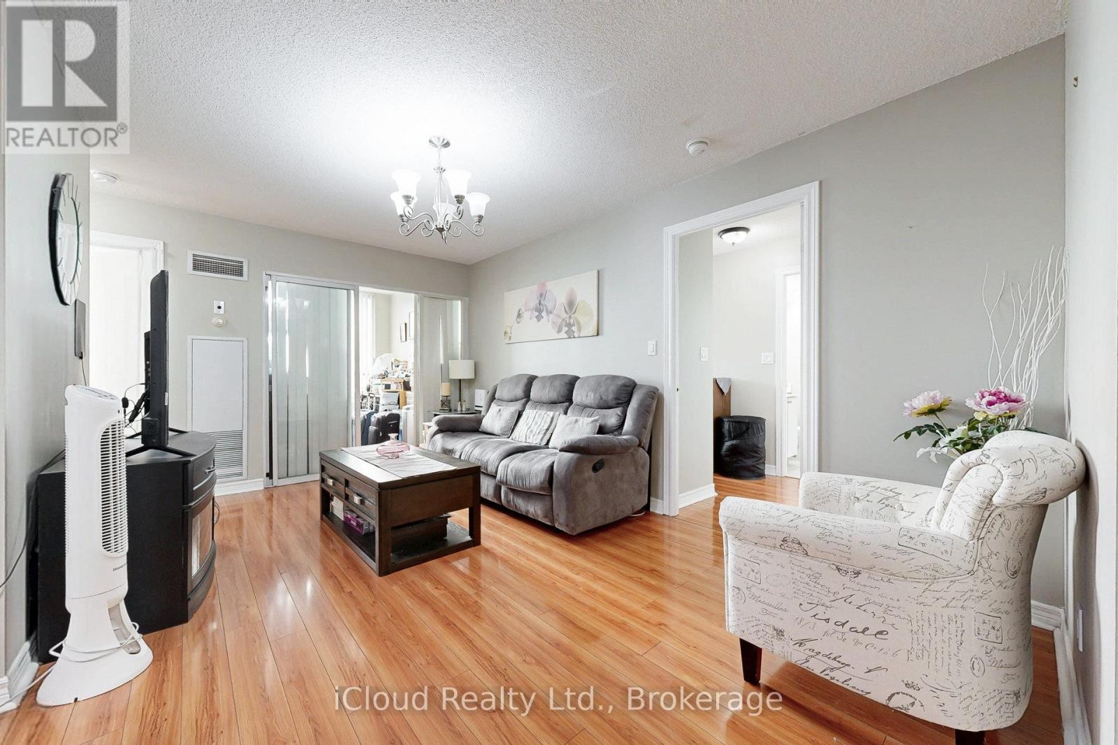 












3232 - 68 CORPORATE DRIVE

,
Toronto (Woburn),




Ontario
M1H3H3

