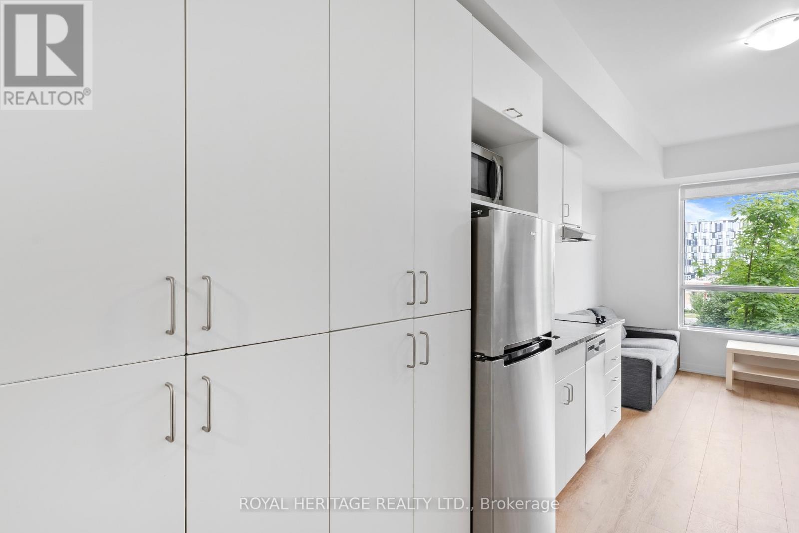 












307 - 1800 SIMCOE STREET N

,
Oshawa (Samac),




Ontario
L1G0C2

