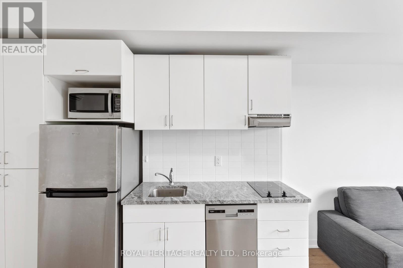 












307 - 1800 SIMCOE STREET N

,
Oshawa (Samac),




Ontario
L1G0C2

