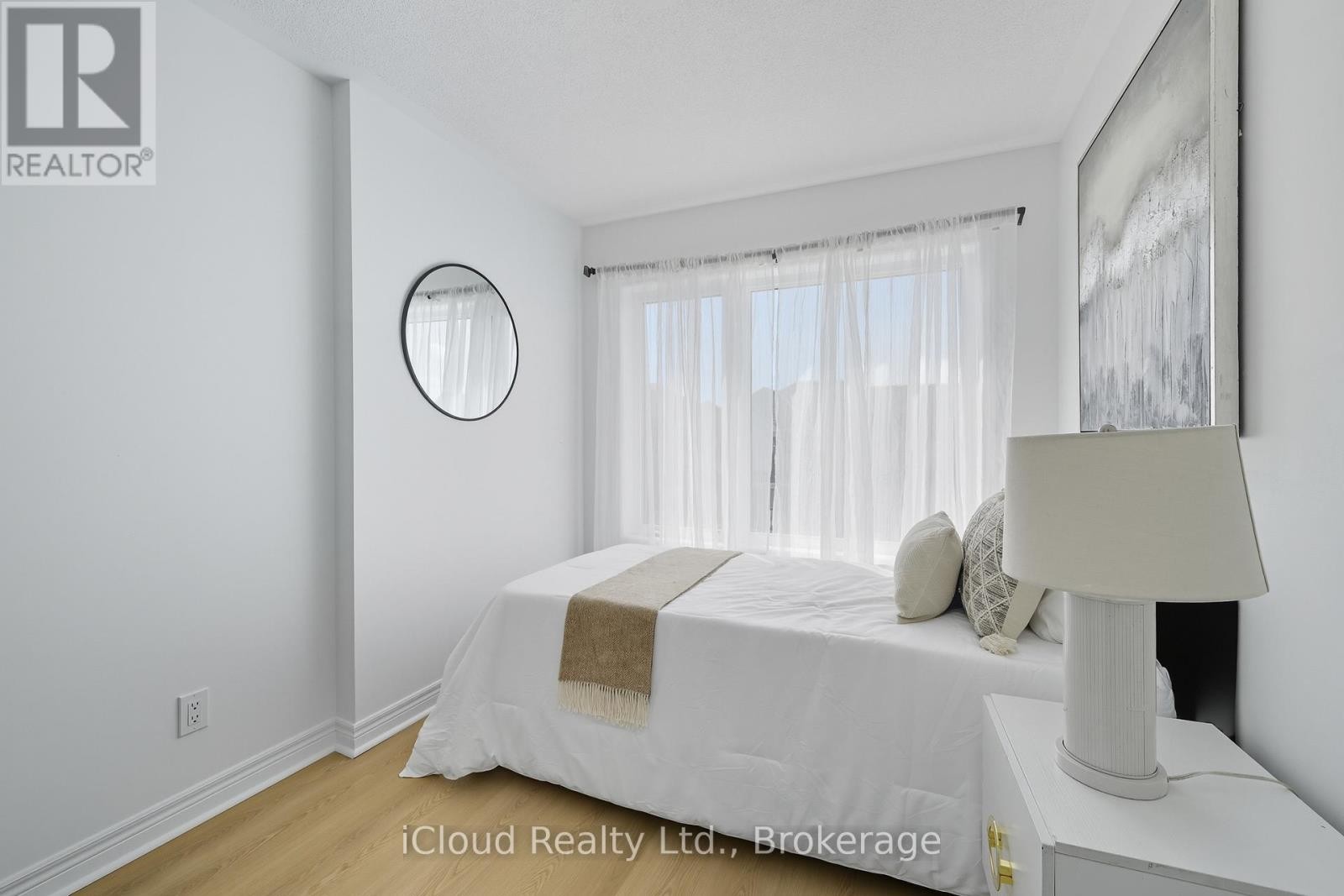 












1117 LOCKIE DRIVE

,
Oshawa (Kedron),




Ontario
L1L0R9

