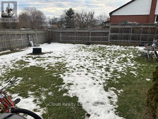 












38 KAWARTHA AVENUE

,
Oshawa (Lakeview),




Ontario
L1H3Y8

