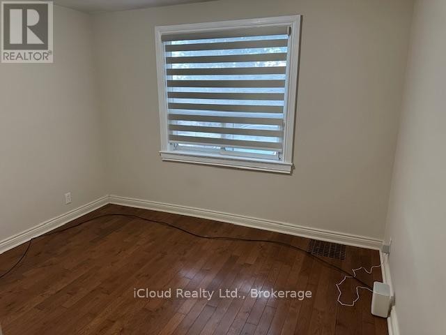 












38 KAWARTHA AVENUE

,
Oshawa (Lakeview),




Ontario
L1H3Y8

